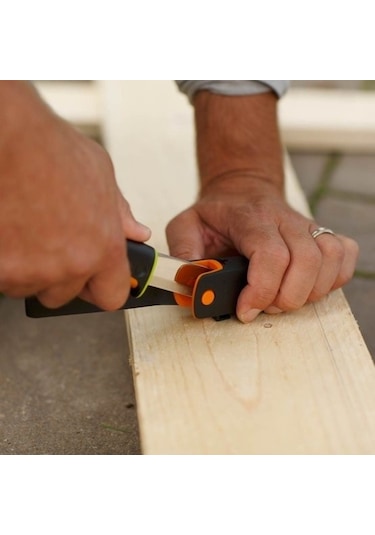 Fiskars Bileyicili Zanaatkar Bıçağı 1023620