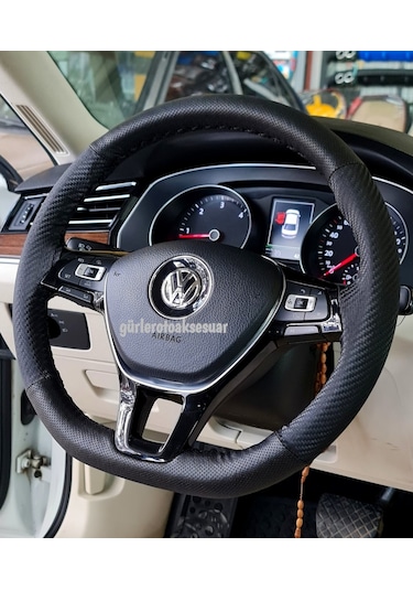 Vw Passat B8 Carbon Direksiyon Kılıfı Dikme Noktalı Karbon Siyah