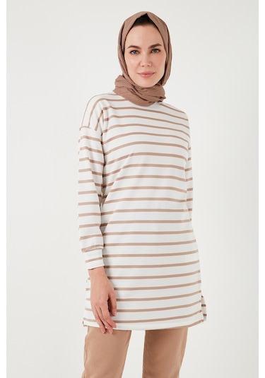 Lela Modest Çizgili Pamuklu Regular Fit Bisiklet Yaka Bayan Tunik 5865784 Bisküvi Lela Modest Çizgili Pamuklu Regular Fit Bisiklet Yaka Bayan Tunik 5865784 Bisküvi