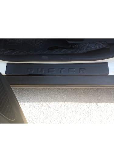 Yeni Dacia Duster Dış Kapı Eşiği Koruma Plastik 2018- Sonrası