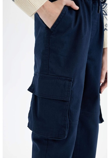 DeFacto Erkek Çocuk Kargo Cepli Beli Bağcıklı Lastikli Paça Lacivert Jogger Gabardin Pantolon C6623A824AUNV135 DeFacto Erkek Çocuk Kargo Cepli Beli Bağcıklı Lastikli Paça Lacivert Jogger Gabardin Pantolon C6623A824AUNV135