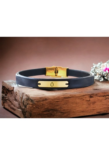 Archin Ö Harfine Özel 14 Ayar Altın Plakalı Dikdörtgen Motifli Siyah Derili Hediye Bileklik-540harf Ö