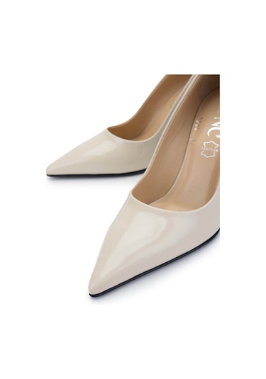 Tamer Tanca Kadın Hakiki Deri Bej Rugan Topuklu Ayakkabı 815 9603 Bn Ayk Y25 Bej Rgn Bej