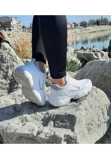 Dunlop 2323 Beyaz Fuspetli Kalın Taban Spor Ayakkabı AYKSAYAK-000500