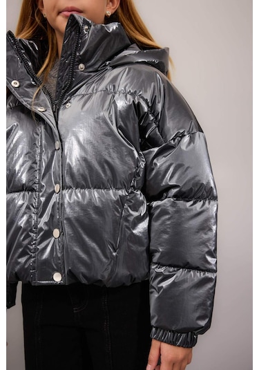 DeFacto Kız Çocuk Su İtici Kapüşonlu Fermuarlı Çıtçıt Kapamalı Mont C5765A824WNGR266 Gri