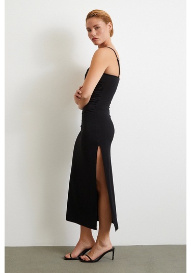 Yanı Büzgülü Askılı Elbise Yırtmaçlı Siyah Siyah