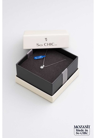 So Chic Mozanit Dokunuşu 18 Ayar Beyaz Altın Kaplama 45 Cm Gümüş Tektaş Kolye Rodyum