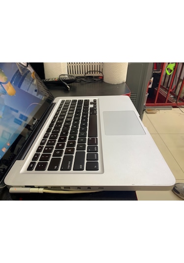 Macbook A1278 P7350 4gb 250gb 13" Windows Yüklü 2. El Laptop