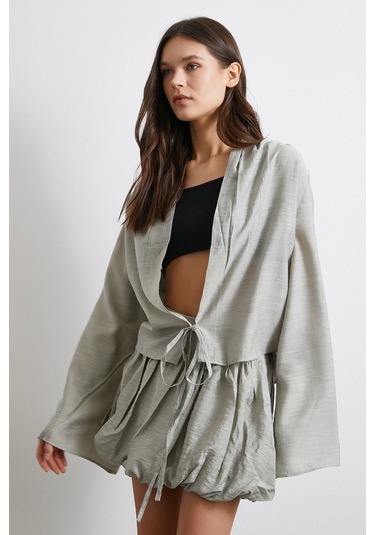 Geniş Kol Önden Bağlamalı Bluz Taş Taş