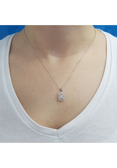 Lova 0.23 Karat Baget Pırlanta Kolye - 2030048