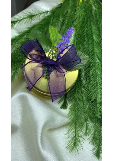 Düğün Nikah Nişan Kına Hediyeliği Lavanta Süslemeli Altın Metal Kutuda Soyawax Mum