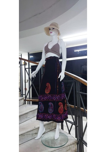 Bohem Stil Hint Batik Çiçek Desenli Ve İşlemeli Uzun Hint Anvelop Etek Görseldeki Çok Renkli