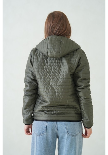 İçi Astarlı Su Ve Rüzgar Geçirmez Cepli Kapüşonlu Kadın Mont Haki