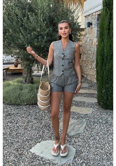 Kadın Siyah Çizgili Kısa V Yaka İkili Takım Siyah