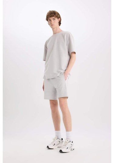DeFacto Slim Fit Dar Kesim Dar Paça Basic Düz Şort B8674AX25SPGR184