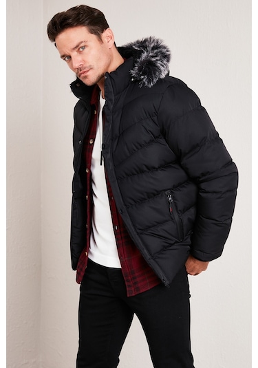 Buratti Slim Fit Suni Kürklü Peluş Astarlı Çıkarılabilir Kapüşonlu Şişme Erkek Mont 5761080 B Siyah Buratti Slim Fit Suni Kürklü Peluş Astarlı Çıkarılabilir Kapüşonlu Şişme Erkek Mont 5761080 B Siyah