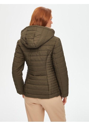 İçi Slogan Baskı Detaylı Renkli Kordonlu Kapitone Mont 69436 U6943654 Haki