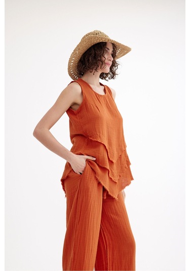 Pamuk Müslin Üçgen Bluz - Şık Ve Rahat Yaz Tasarımı Kiremit