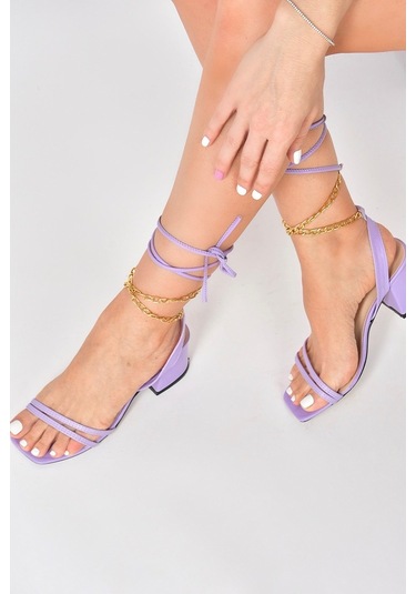 Fox Shoes Lila Kısa Topuklu Altın Zincir Detaylı Bilekten Bağlama