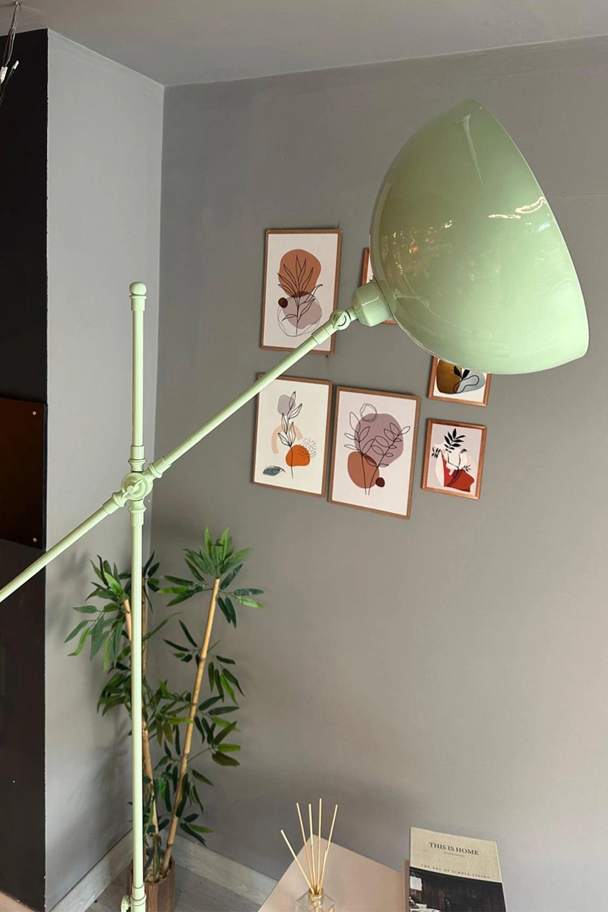 Mint Makas Gövde Lambader Hareketli Başlık Modern Dekoratif Metal Oturma Odası Çalışma Odası Zemin Lambası Su Yeşili