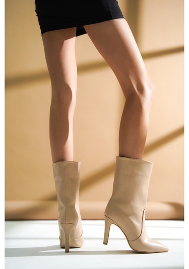 Seem Bej Topuklu Günlük Kullanım Kısa Çizme Bej