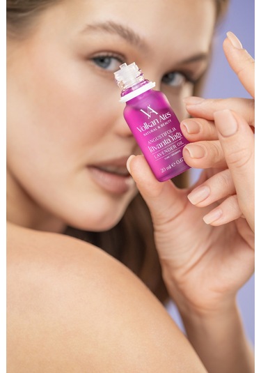 Volkan Ates Natural & Beauty Lavandula Angustifolia Saf Lavanta Yağı İçten Damlalıklı 20 Ml
