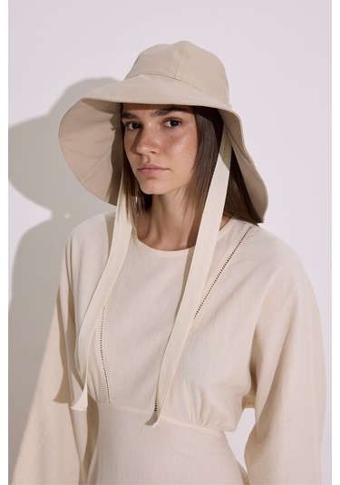 Kordon Detaylı Geniş Şapka Bej Bej