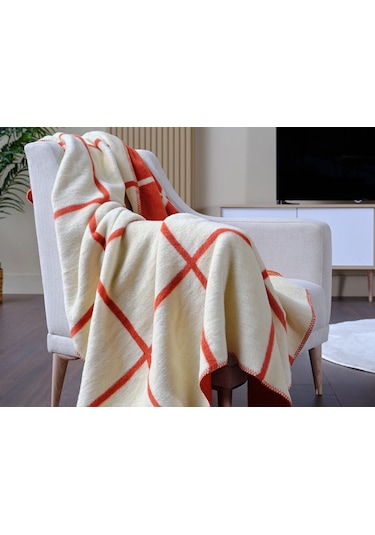 Doqu Pretti Tv Battaniyesi 130x170 Diğer