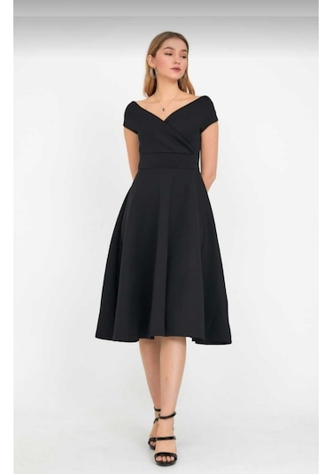 Düşük Omuz Eteği Pileli Krep Kumaş Midi Boy Elbise Siyah