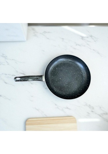 Enashop 7 Parça Granit Tencere Seti 20-24-26-26 Cm Yanmaz Yapışmaz Tava + Derin/sığ Tencere Çeyizlik Siyah