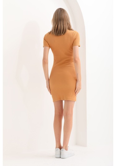 Kallima Hardal Vücuda Oturan Kısa Kollu Mini Fitilli Esnek Elbise Hardal