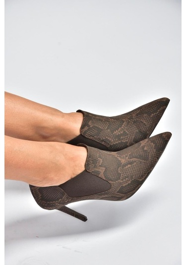 Fox Shoes V820205207 Kahverengi Yılan Baskılı İnce Topuklu Kadın Ayakkabı Kahverengi
