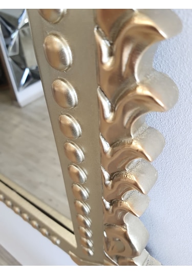 Ayna Denizi Lady Shiny Gold Model Platin Altın Renk Dekoratif Ayna Altın