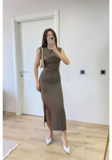 Yırtmaç Detaylı Sırtlı Kapalı Yandan Derin Yırtmaç Detaylı Kolsuz Elbise - Antrasit Antrasit Yırtmaç Detaylı Sırtlı Kapalı Yandan Derin Yırtmaç Detaylı Kolsuz Elbise - Antrasit Antrasit