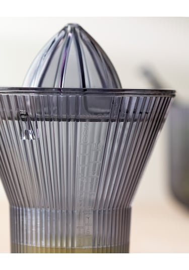 Madame Coco Henric Narenciye Sıkacağı Amber