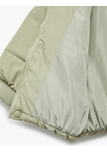 Koton Uzun Kollu Cepli Pamuk Astarlı Dik Yaka Şişme Mont Yeşil 6wmb20005tw Yeşil