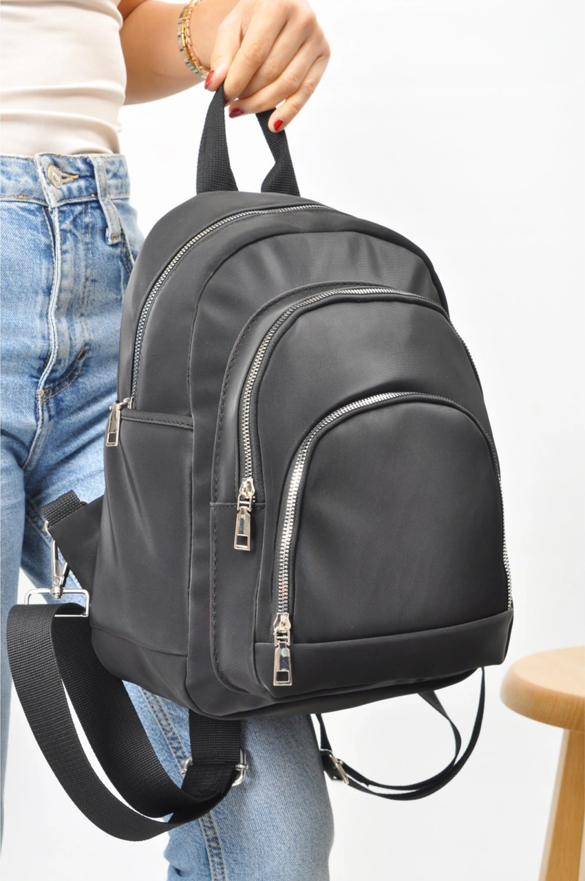 Tezzgelsin Unısex Su Geçirmez Saten Suni Deri Günlük Kullanım Sırt Çantası Siyah