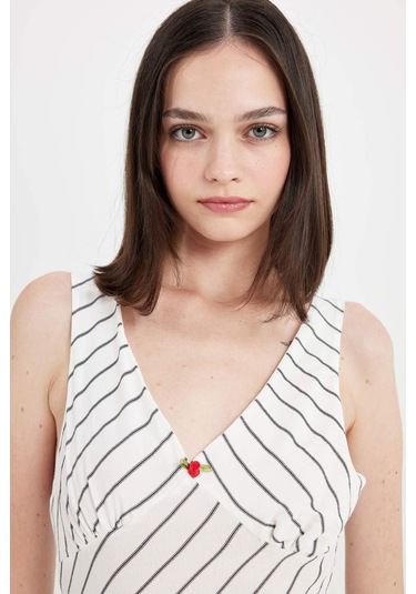 DeFacto A Kesim V Yaka Çizgili Maroken Askılı Maxi Elbise D4337AX24HSBK27