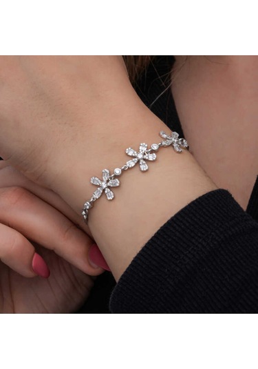 Casera's Gümüş Baget Çiçek Desenli Kadın Bileklik Csr2185498 Gümüş