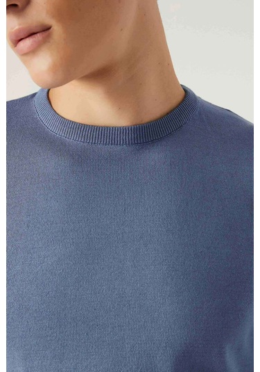 Regular Fit Koyu Mavi Tüylenme Yapmayan Bisiklet Yaka Triko Kazak Mavi