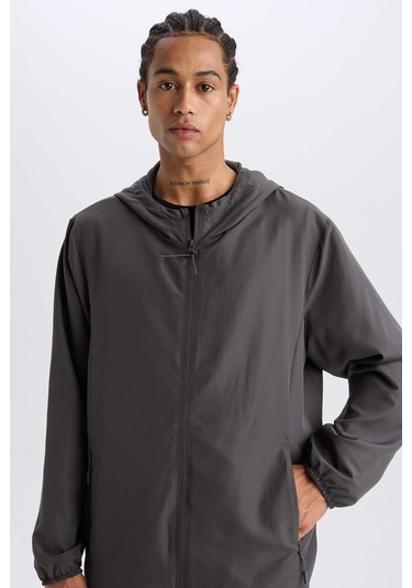 DeFactoFit Su İtici Regular Fit Kapüşonlu File Astarlı Fermuarlı Dokuma Mevsimlik Baharlık Mont D6180AX25SPAR216