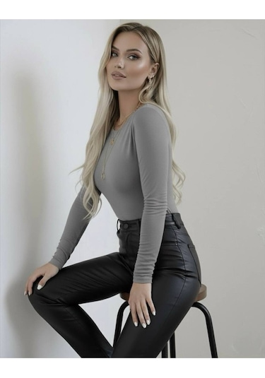 Hashtag Kadın Bisiklet Yaka Uzun Kollu Body Viskon Kumaş Gri