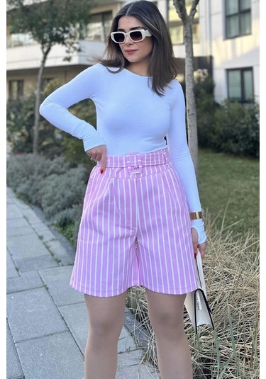 WeShaya Kadın Pembe Kemerli, Yüksek Bel, Pliseli, Rahat Kesim, Gabardin Şort Pembe
