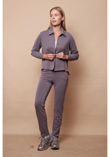 Kadın Şık Hafif Likralı Modal Kumaş Yakalı Uzun Kol Yanları Yırtmaçlı Gömlek Pantolon Için Jument 49050 -Koyu Gri K.Gri Kadın Şık Hafif Likralı Modal Kumaş Yakalı Uzun Kol Yanları Yırtmaçlı Gömlek Pantolon Için Jument 49050 -Koyu Gri K.Gri