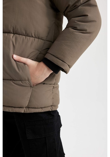 DeFacto Erkek Çocuk Su İtici Kapüşonlu Polar Astarlı Mont C9046A824WNKH496 DeFacto Erkek Çocuk Su İtici Kapüşonlu Polar Astarlı Mont C9046A824WNKH496