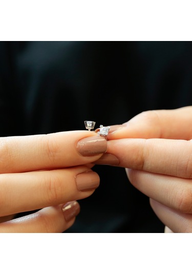 Lova 0.52 Karat Pırlanta Tektaş Küpe - 3010003