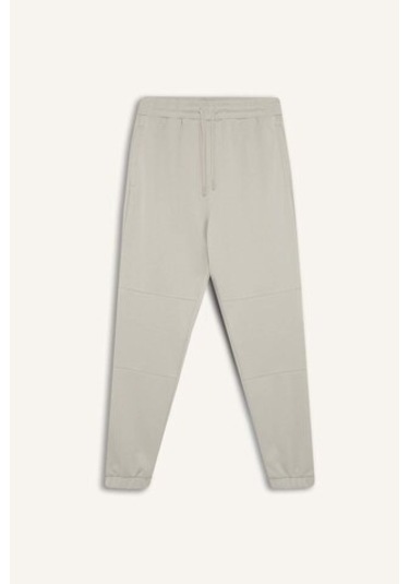 DeFacto Regular Fit İnce Eşofman Altı Fermuar Cepli Beli Bağcıklı Lastikli Paça B3657AX25SPGR437 DeFacto Regular Fit İnce Eşofman Altı Fermuar Cepli Beli Bağcıklı Lastikli Paça B3657AX25SPGR437