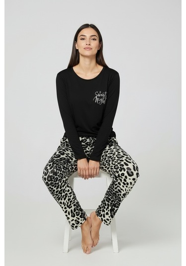 Üstü Yazılı Altı Leopar Desenli Elite Viscose Pijama Takımı Uzun Siyah 3551 Kahverengi