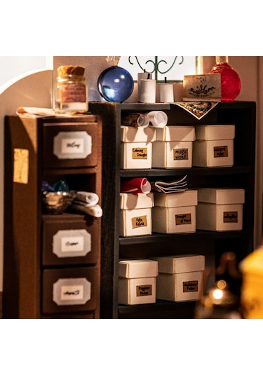 Rolife Kiki's Magic Emporium - Kendin Yap Minyatür Maket