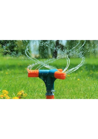 Kazıklı Turbo Üç Kollu Çim Fıskiyesi Sprink Rekorlu